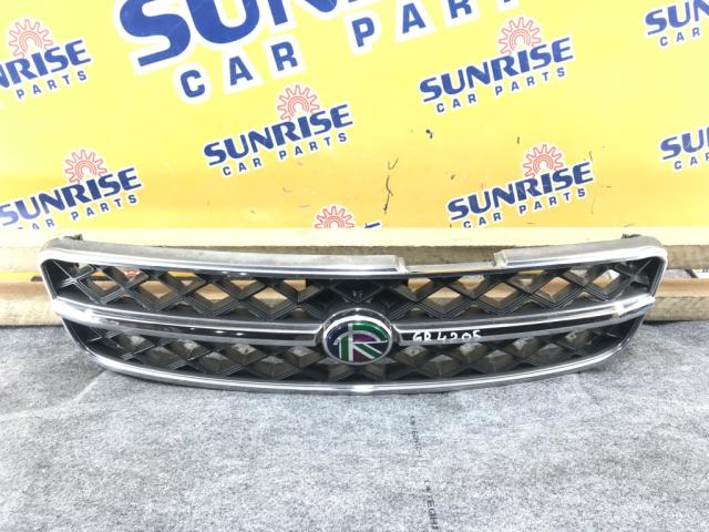 Решетка радиатора на NISSAN R'NESSA N30