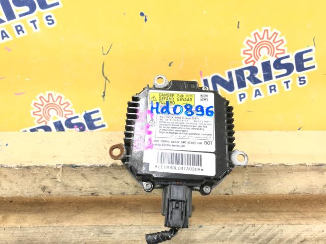 Блок розжига ксенона на HONDA STEPWGN RK5