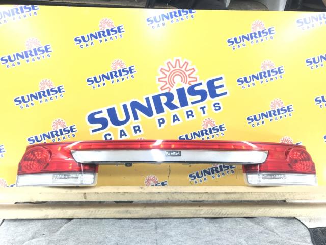 Стоп-вставка на HONDA STEPWGN RG4