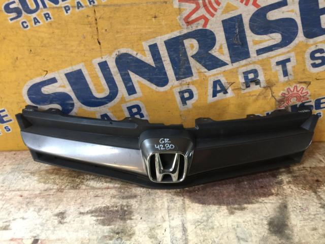 Решетка радиатора на HONDA AIRWAVE GJ1