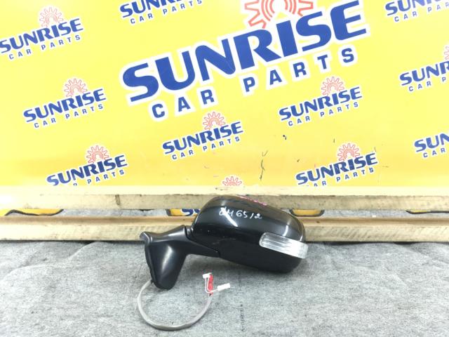 Зеркало на TOYOTA AURIS NZE151H
